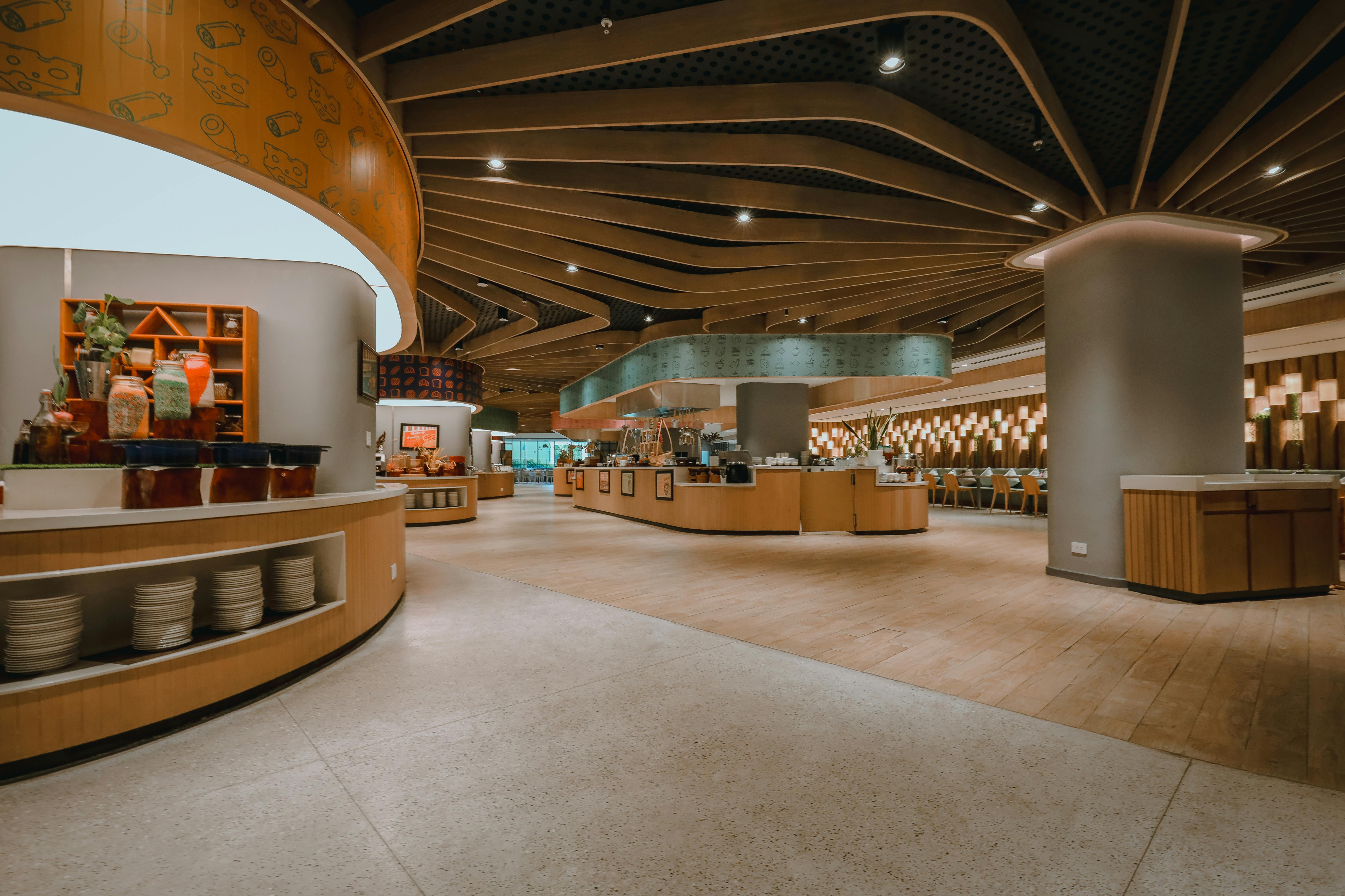 Live music performance with dinner in an elegant restaurant setting